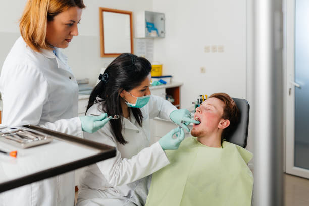 Best Emergency Dentist for Knocked-Out Tooth in New Sharon, IA
